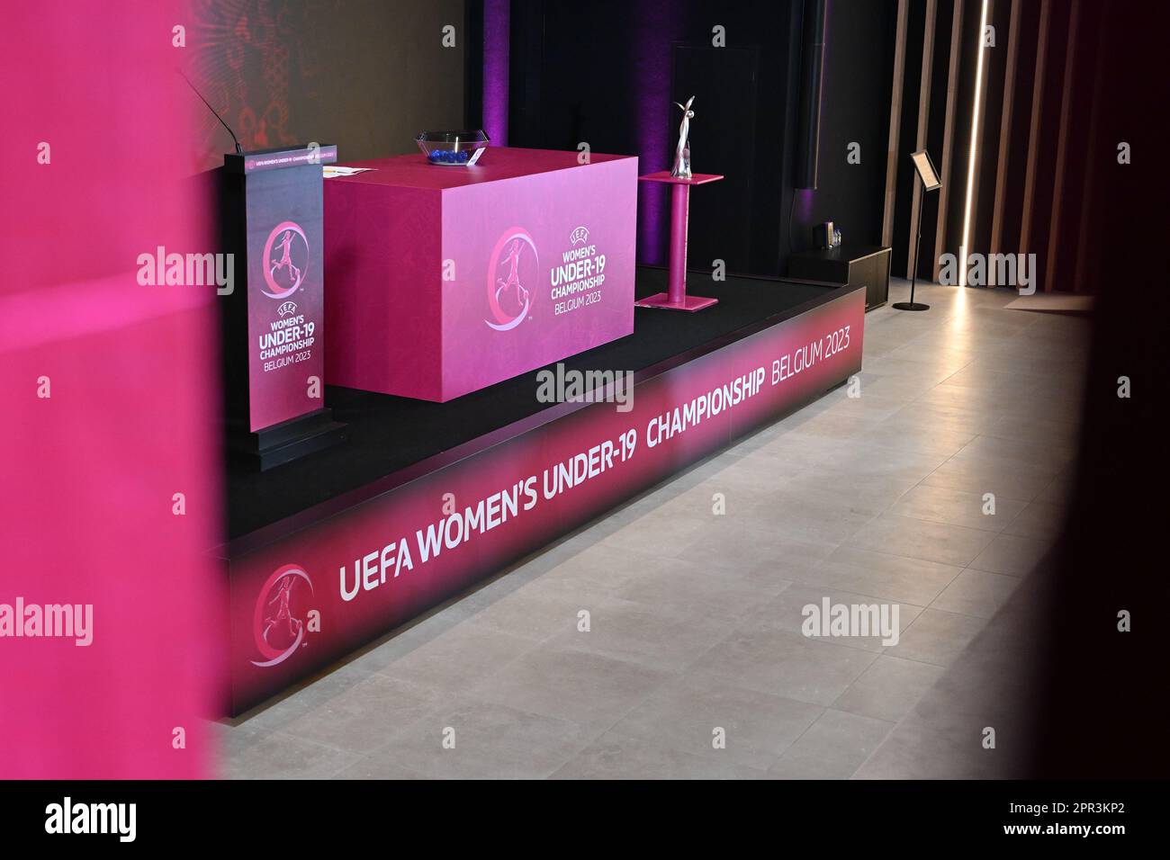 Tubize, Belgien - April 26 : ein Beispielbild während der Verlosung des UEFA European Women’s under-19 Championship 2022/23 Final Tournament im Royal Belgium Football Associaton Base Camp am 26. April 2023 in Tubize Belgien. Foto: Sportpix | David Catry Stockfoto