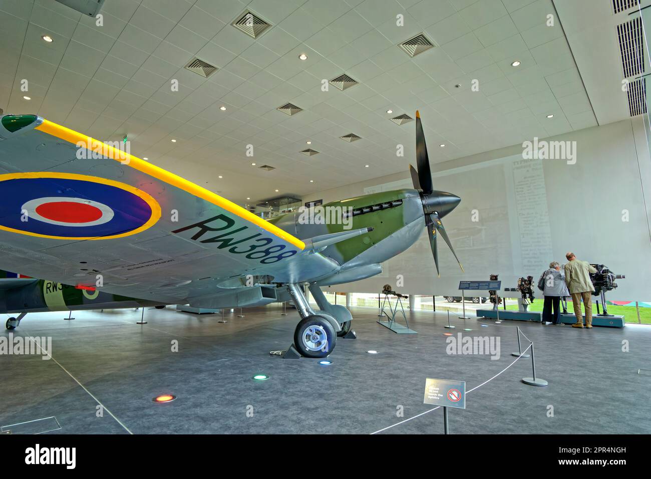 Das Töpfermuseum Spitfire Hall. RW388 Dollar wurden Stoke-on-Trent gegeben. Es ehrt Reginald Mitchell, den Staffordshire-Designer der Spitfire. Stockfoto