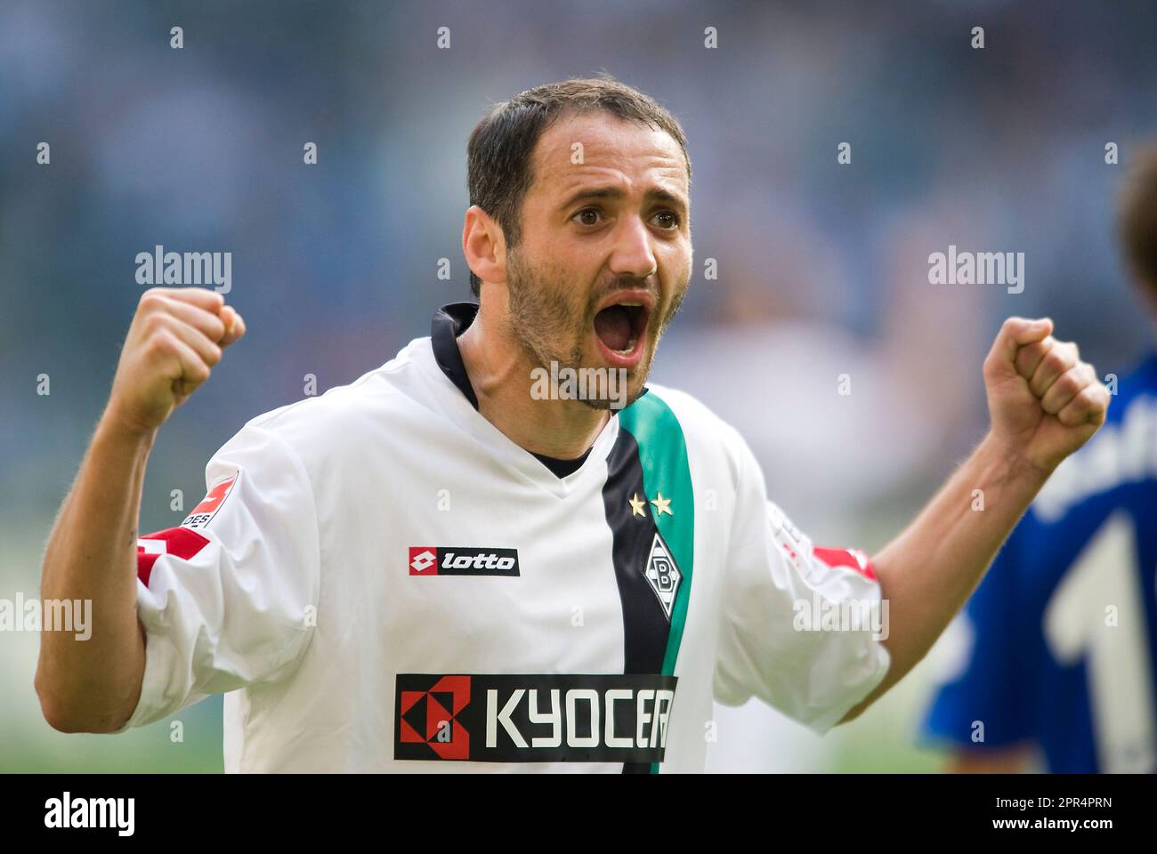 ARCHIVFOTO: Oliver NEUVILLE wird am 1. Mai 2023 50. 50 Jahre alt, Jubiläum Oliver NEUVILLE, Deutschland, MG, Halblängenporträt, schreit seine Freude, Fußball 1. Bundesliga, Borussia Monchengladbach - FC Schalke 04 1:0, auf 10,05. 2009 in Borussia Mönchengladbach, Liga1&matchday31&Season0809 ?Sven Simon#Prinzess-Luise-Straße 41#45479 Mülheim/R uhr #Tel. 0208/9413250#Fax. 0208/9413260#Konto. 244 293 433 P ostbank E ssen BLZ 360 100 43# www.SvenSimon.net. Stockfoto