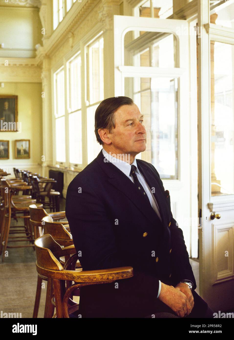 Oberstleutnant John Stephenson, Sekretär des MCC, fotografiert im Lords-Pavillon in London, 1987 Stockfoto