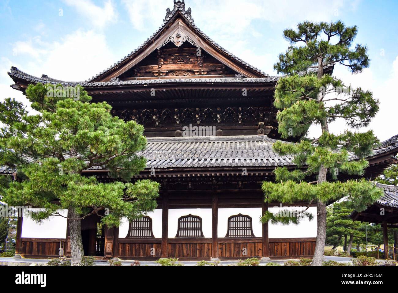 Kyoto, Japan - 1. 2019. April; Kennin-ji-Tempel Stockfoto