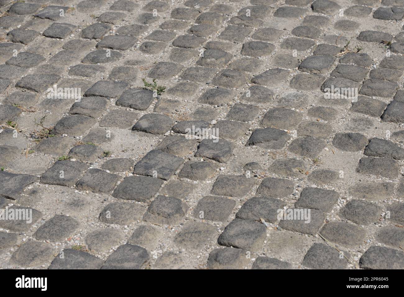 Kopfsteinpflaster in den Straßen von Lissabon - Lisboa -, der Hauptstadt Portugals, September 2018 Stockfoto