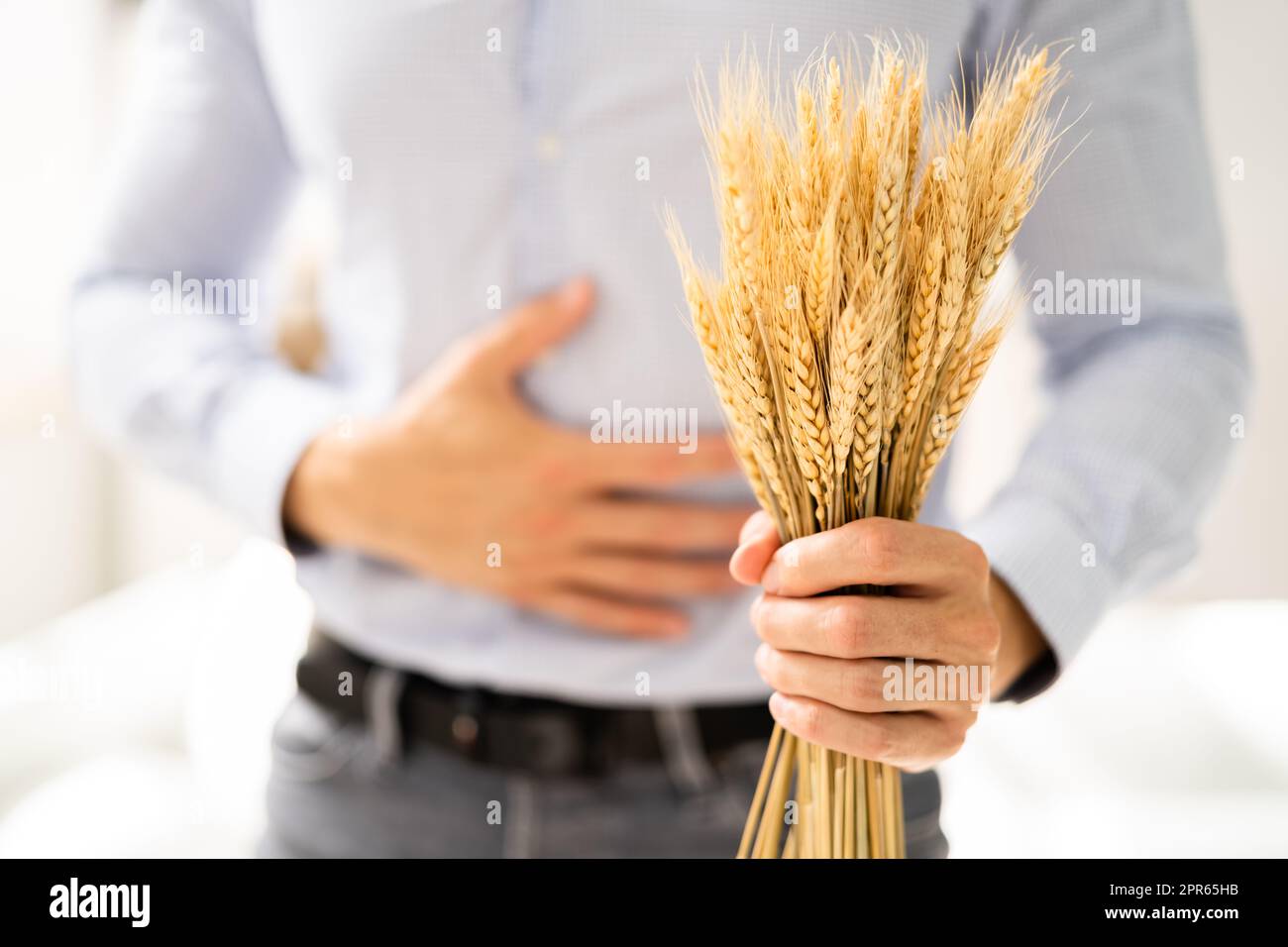 Zöliakie Und Gluten-Intoleranz. Frauen Mit Stacheln Stockfoto