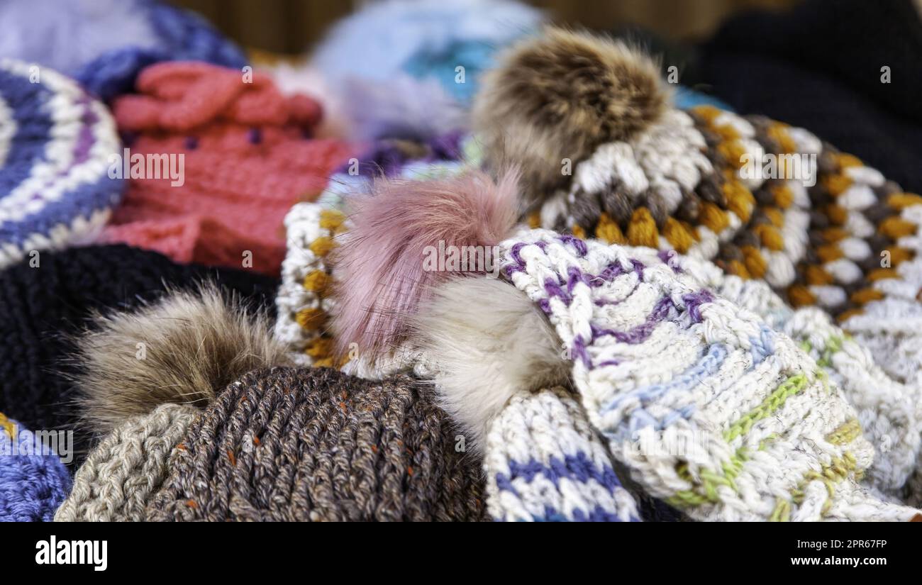 Winterhüte aus Wolle Stockfoto