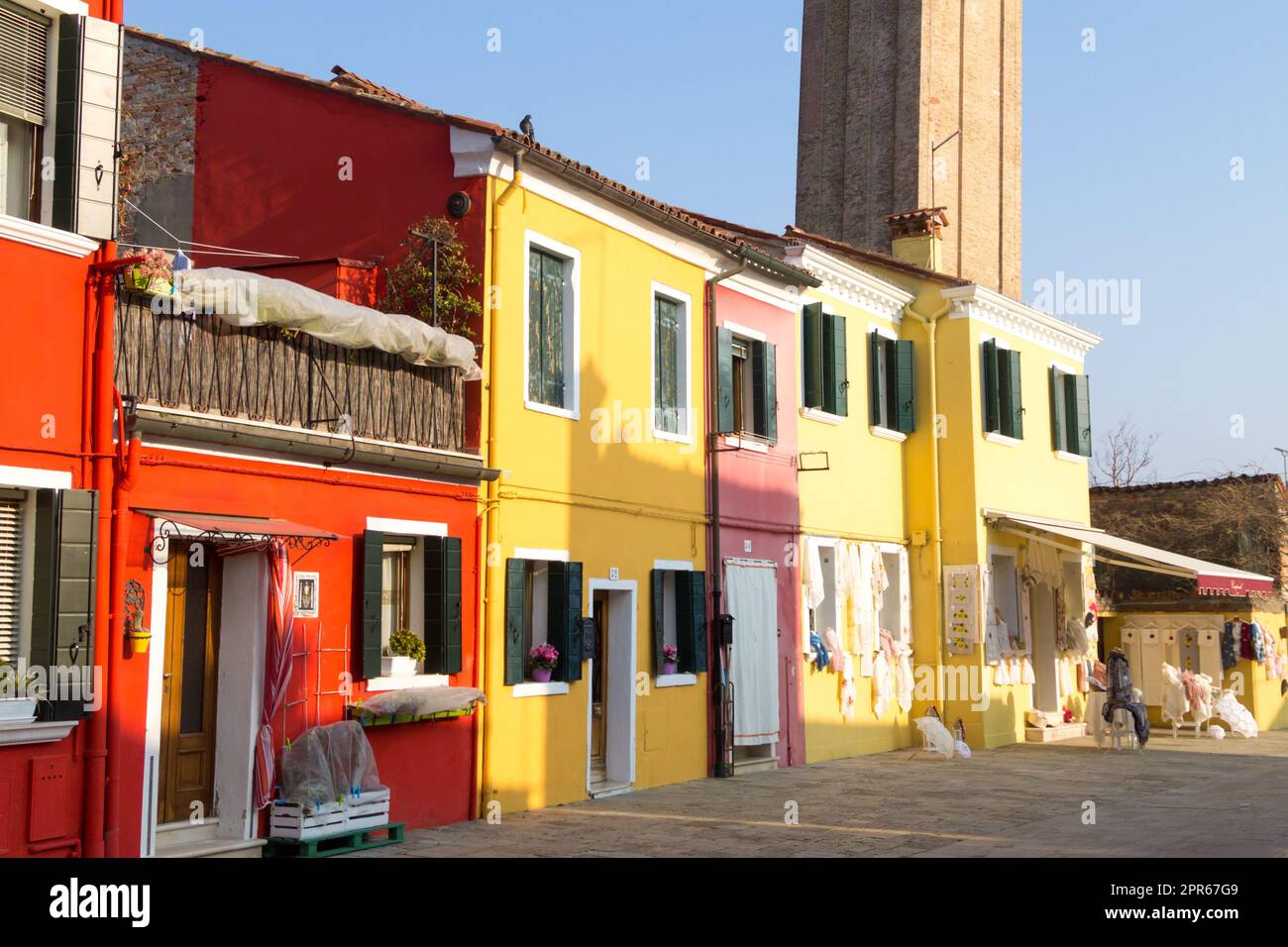 Farbenfrohe Häuser von Burano Island, Venedig Stockfoto