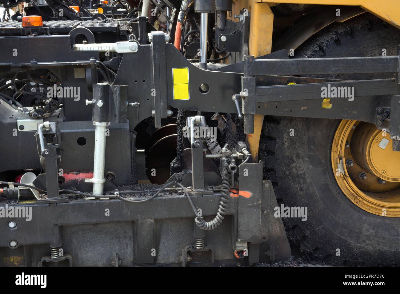 Straßenbau Industrie schwere Maschinen Asphalt Maschine Straßenpflasterung Mechaniker Werkzeug close-up Stockfoto