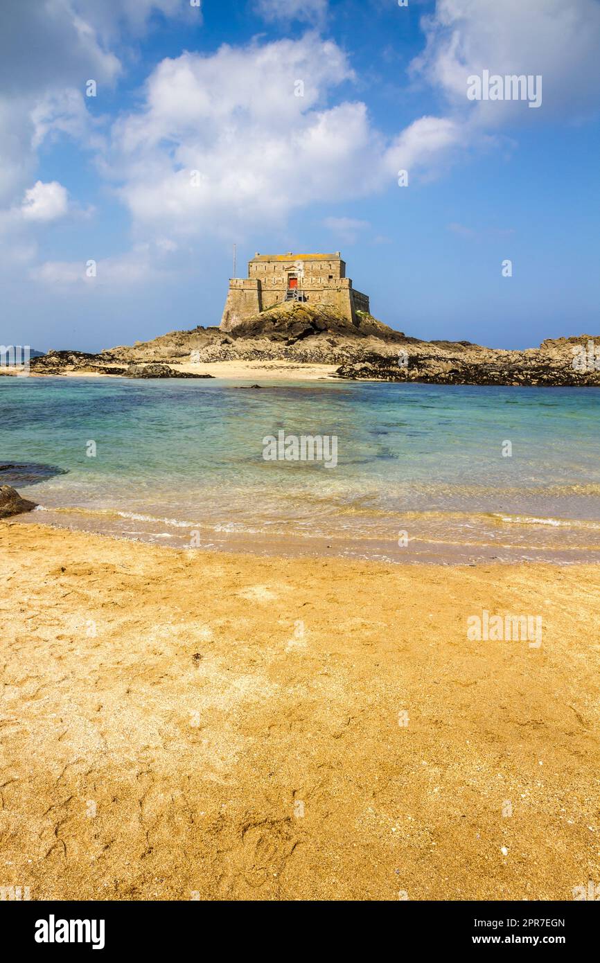 castel, Fort du Petit Be, Strand und Meer, Saint-Malo, Bretagne, Frankreich Stockfoto