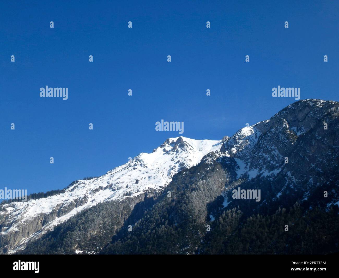 Winterwanderung zum Pleisenspitze-Berg, Tirol, Österreich Stockfoto