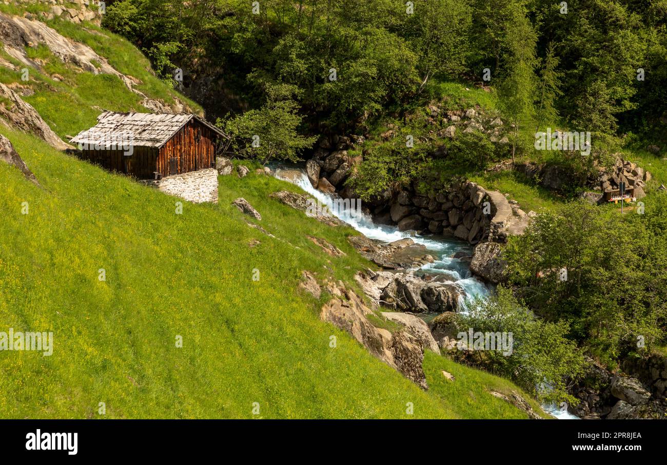Hütte am Zielbach oberhalb von Partschins, Südtirol Stockfoto