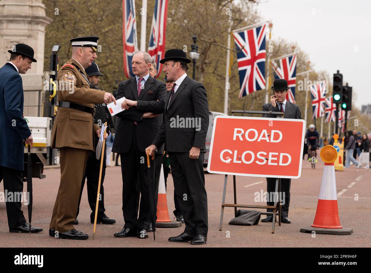 Offizier offizier uniform Fotos und Bildmaterial in hoher Auflösung
