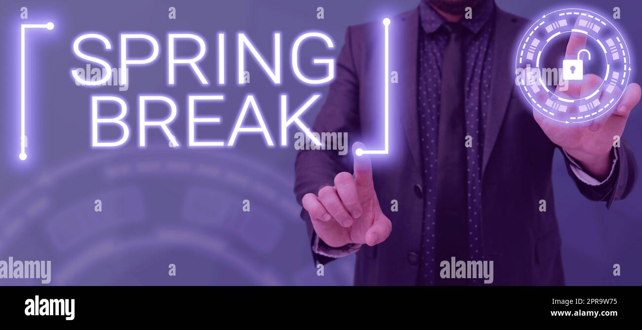Konzeptionelle Darstellung Spring Break. Konzept bedeutet Urlaubszeit an Schulen und Universitäten im Frühling man zeigt mit zwei Fingern auf Design mit Vorhängeschloss und präsentiert neue Daten Stockfoto