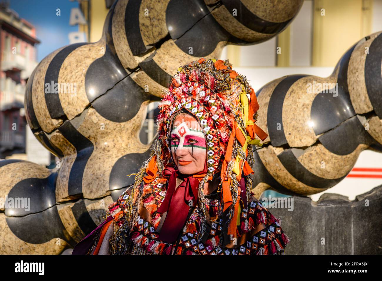 Ein Moment der Eröffnungszeremonie der Feierlichkeiten für die 150 Jahre des Karnevals von Viareggio am 4. Februar 2023 in Viareggio, Italien Stockfoto