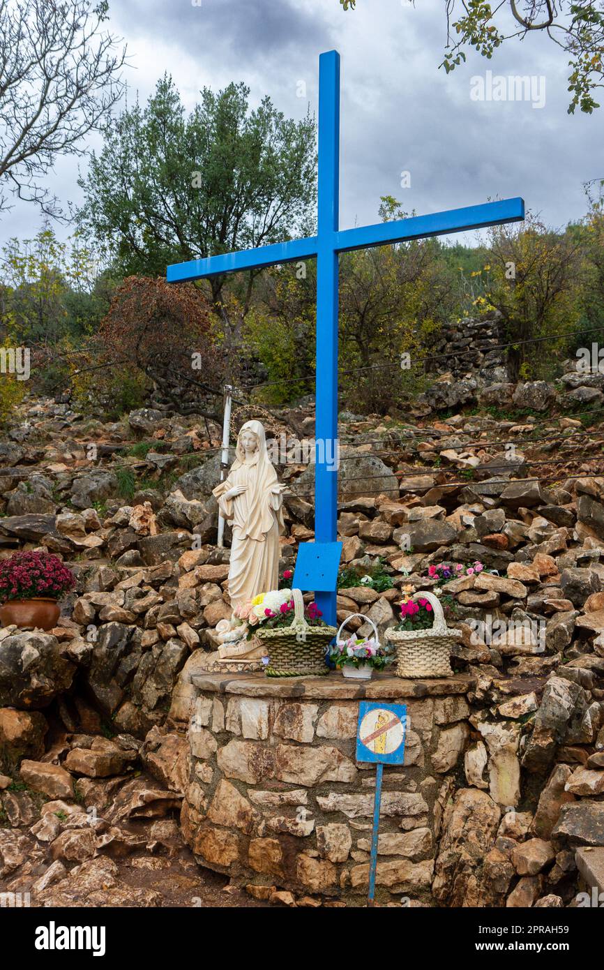Das Blaue Kreuz in Medjugorje, Bosnien und Herzegowina. Stockfoto
