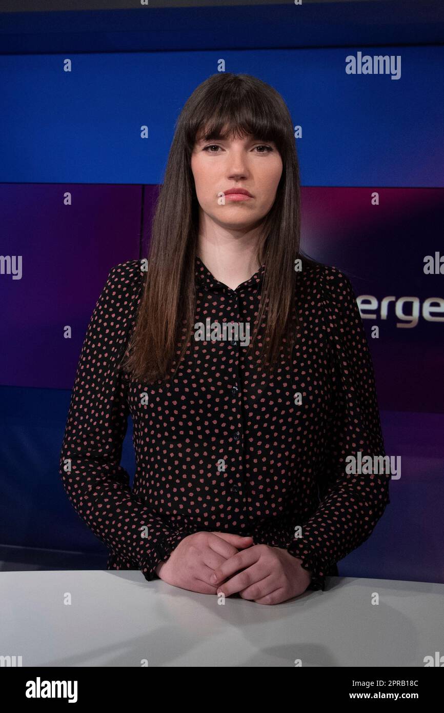 Köln, Deutschland. 26. April 2023. Carla HINRICHS, Sprecherin der letzten Generation, Porträt, Porträt, freigestelltes Einzelbild, Einzelmotiv, „Maischberger“, Talkshow, WDR/ARD, 26. April 2023. Kredit: dpa/Alamy Live News Stockfoto