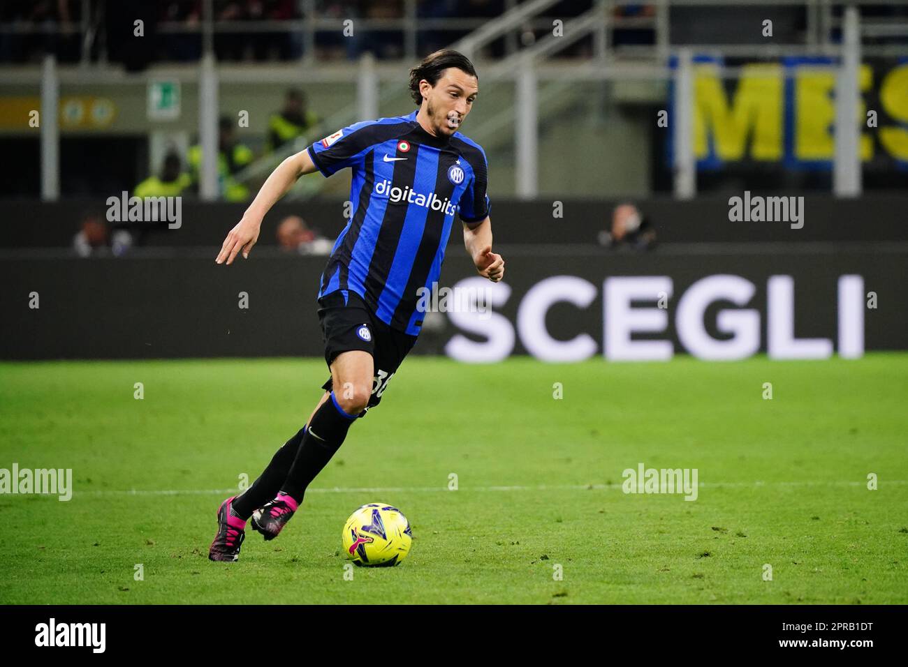 Matteo Darmian (FC Inter) während des italienischen Pokals, Coppa Italia, Halbfinale, 2.-Bein-Fußballspiel zwischen dem FC Internazionale und dem FC Juventus am 26. April 2023 im Giuseppe Meazza Stadion in Mailand, Italien – Foto Luca Rossini/E-Mage Stockfoto