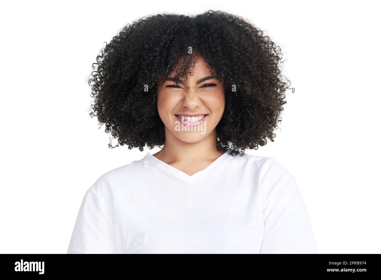 Lassen Sie es ehrlich sein, das Leben wäre komisch ohne Sie. Studioportrait einer attraktiven jungen Frau, die vor weißem Hintergrund posiert. Stockfoto