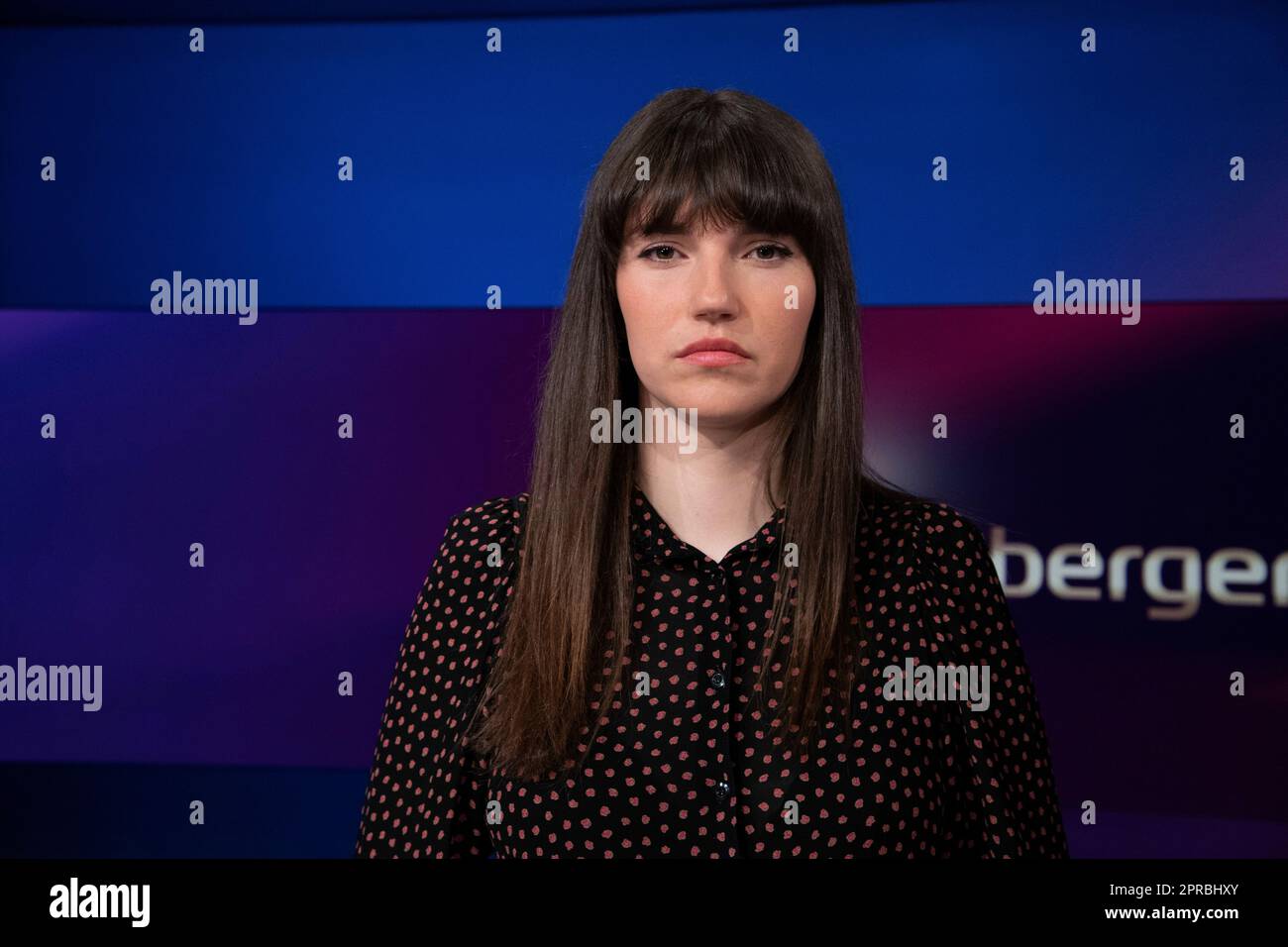 Köln, Deutschland. 26. April 2023. Carla HINRICHS, Sprecherin der letzten Generation, Porträt, Porträt, freigestelltes Einzelbild, Einzelmotiv, „Maischberger“, Talkshow, WDR/ARD, 26. April 2023. Kredit: dpa/Alamy Live News Stockfoto