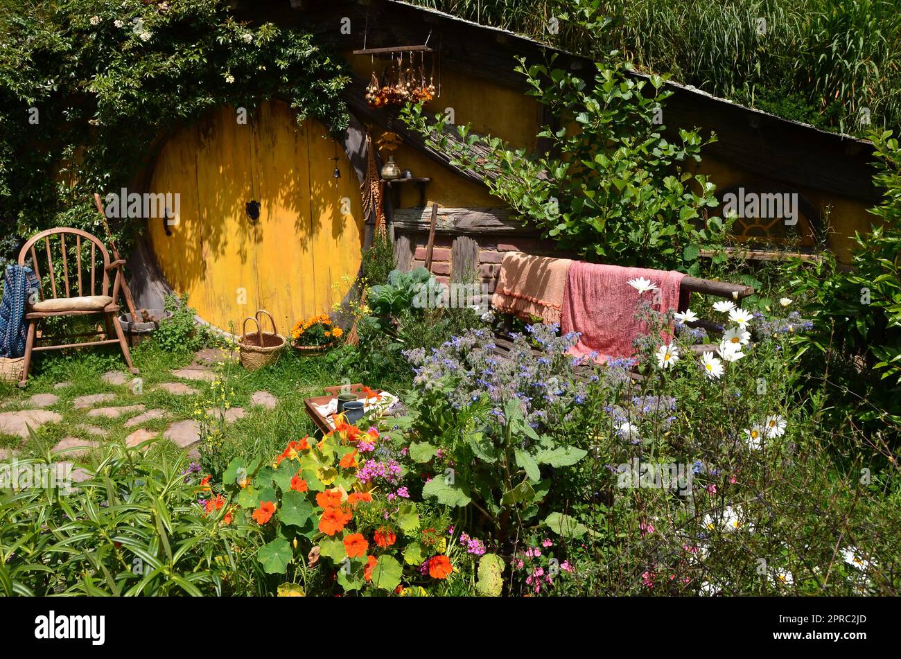 Hobbiton-Filmset und Hobbiton-Häuser in Neuseeland Stockfoto