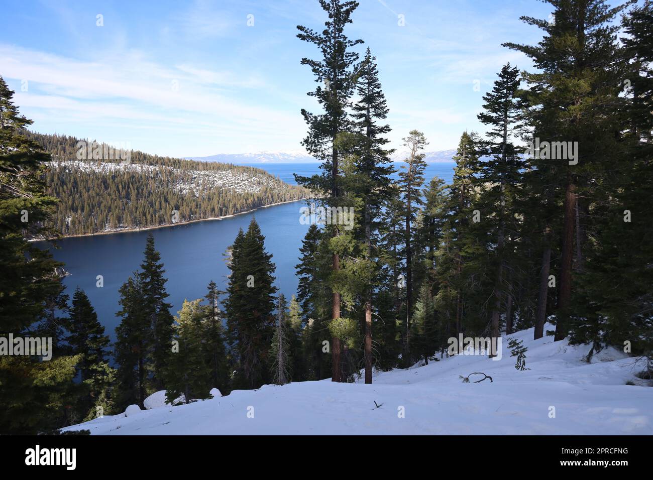 Foto von Lake Tahoe im Winter Stockfoto