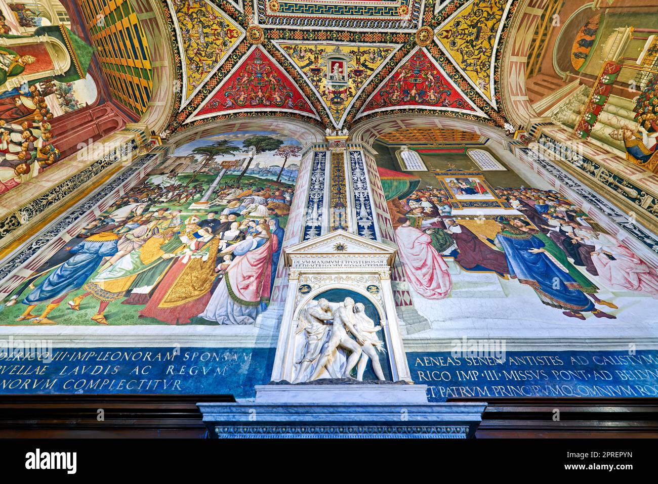 Siena Toskana Italien. Die Kathedrale. Piccolomini-Bibliothek mit Fresken von Piccolomini Stockfoto