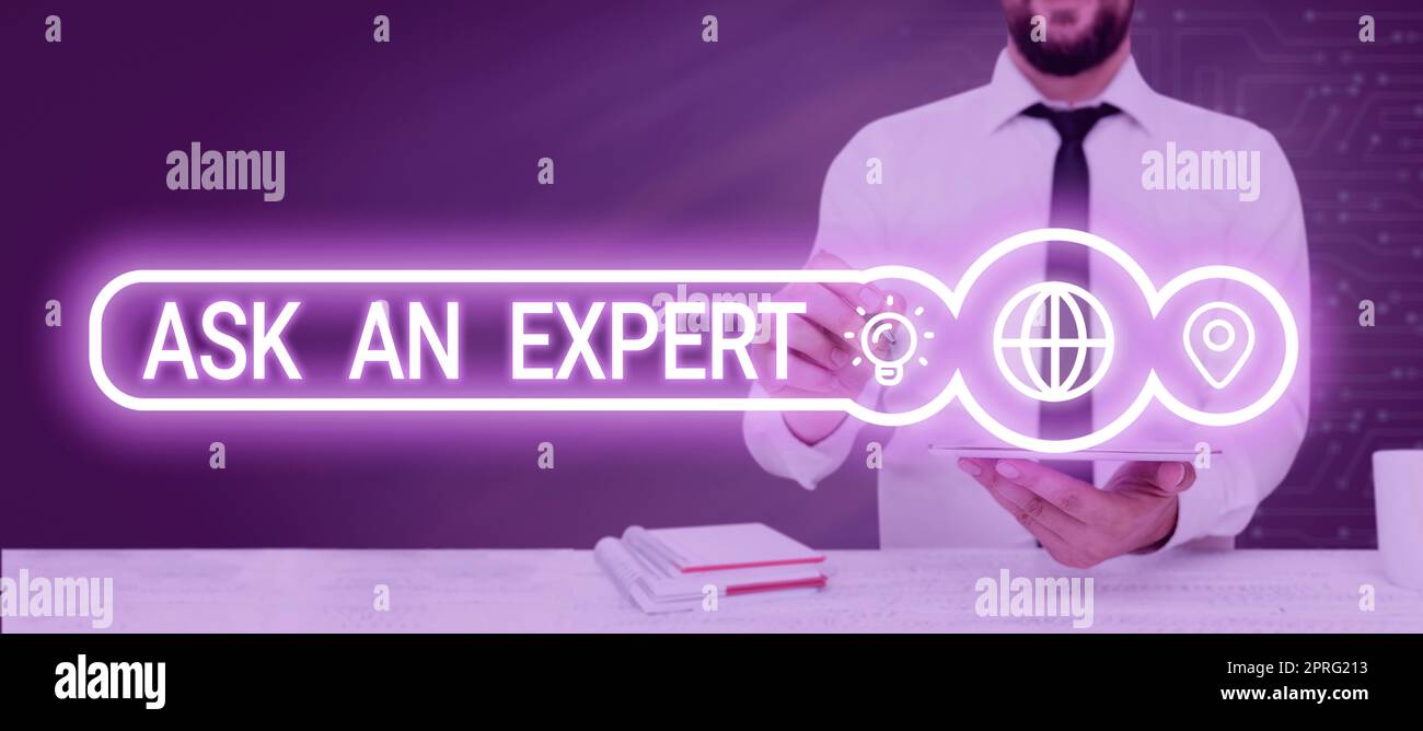 Textunterschrift Präsentation „Fragen Sie einen Experten“. Business Showcase, bei dem jemand mit großem Wissen um Rat bittet, in einem Fachbereich Geschäftsmann mit zwei Händen, der nach wichtigen Daten und neuen Ideen sucht. Stockfoto