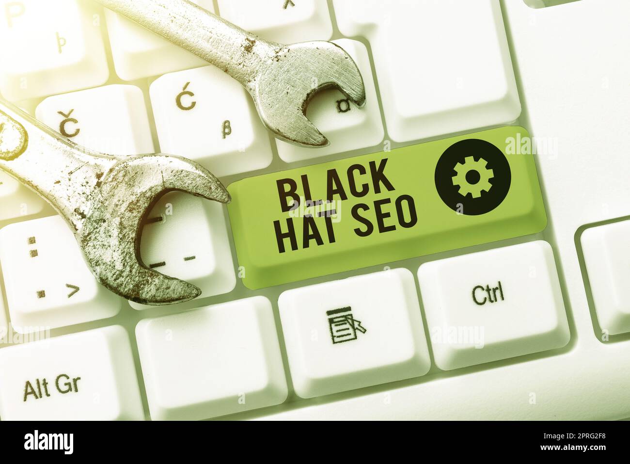 Konzeptunterschrift Black hat Seo. Word für Suchmaschinenoptimierung Einsatz von Techniken zur Motivierung von Browsern Sprachblase auf der Etage mit wichtigen Informationen. Stockfoto