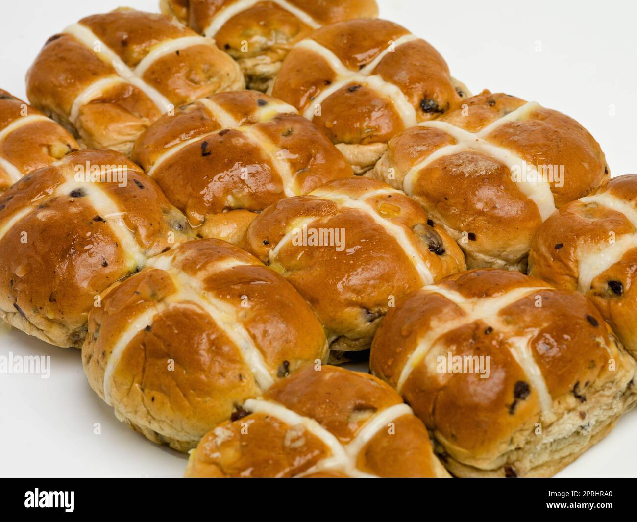 Wunderschön gebackene Brötchen. Ein Studiofoto mit frisch gebackenen, heißen Brötchen Stockfoto