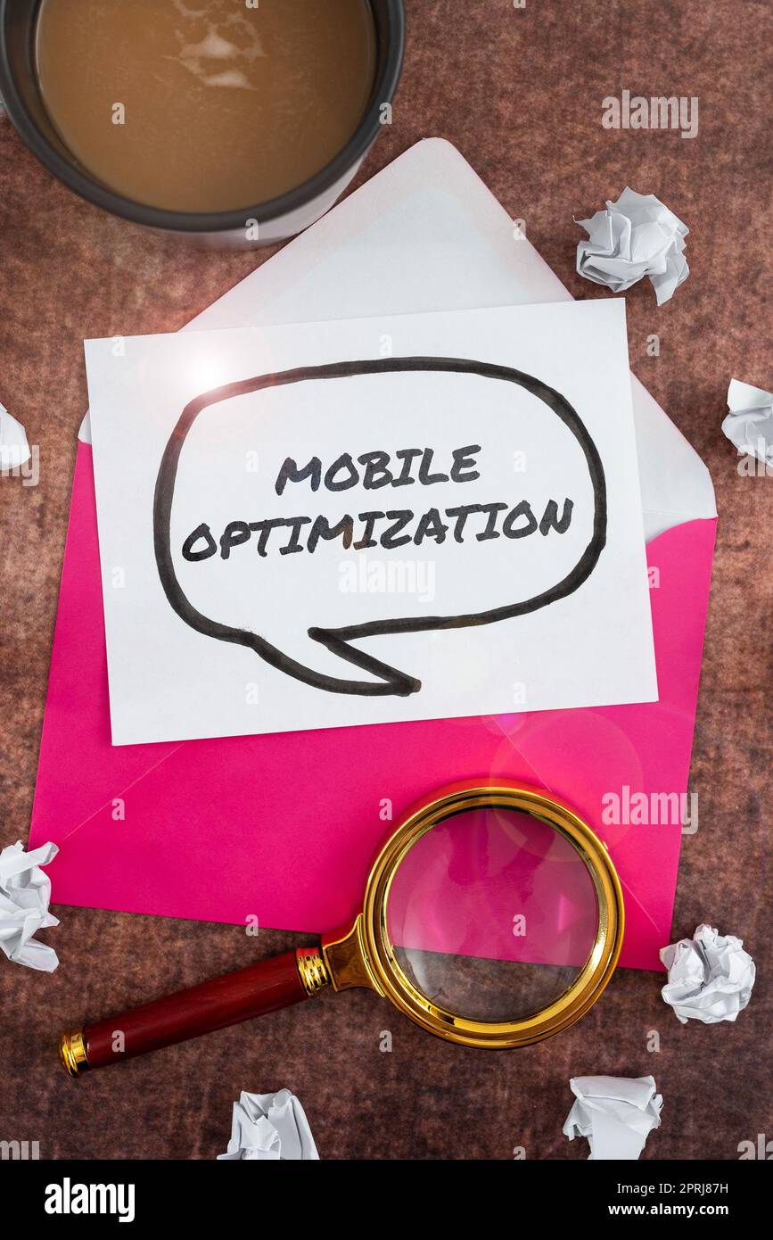 Handschriftschild Mobile Optimierung. Word für Site-Inhalte, die für Handheld- oder Tablet-Geräte neu formatiert wurden Stockfoto