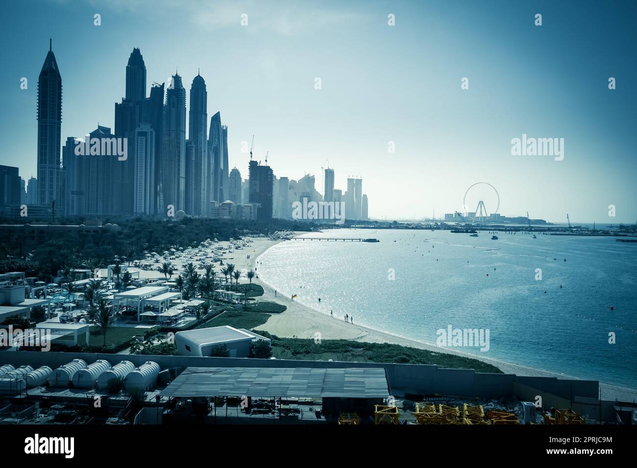 Dubais Wolkenkratzer und Strände Stockfoto