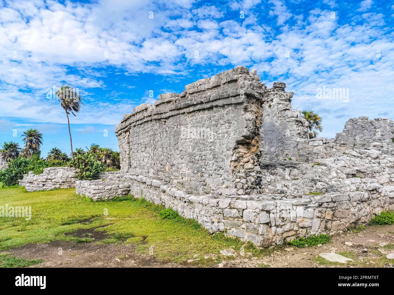 Alte Ruinen von Tulum Tempel der Maya-Stätte Pyramiden Artefakte Seestücke Mexiko. Stockfoto
