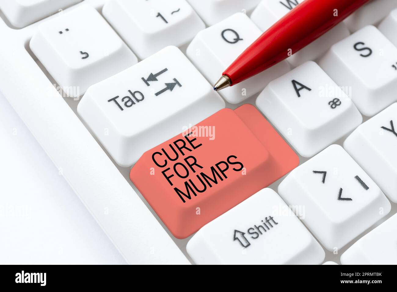 Textunterschrift mit der Präsentierung von „Cure for Mumps“. Internet-Konzept Medizinische Behandlung von ansteckenden Infektionskrankheiten zwei Kollegen stehen und diskutieren neue Ideen mit Big Speech Bubble Stockfoto