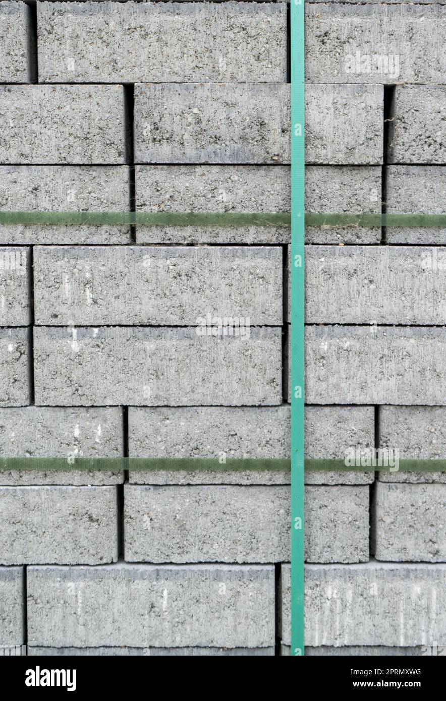 Stapel von grauen Betonblöcken Stockfoto