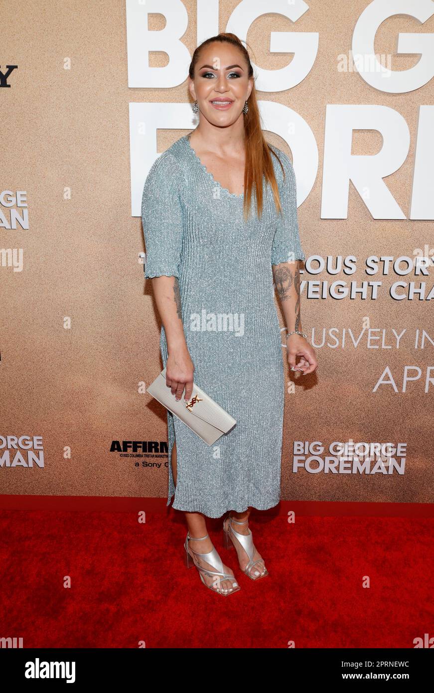 Los Angeles, Ca. 26. April 2023. Cris Cyborg auf der Weltpremiere von Affirm Films und Sony Pictures Entertainment Big George Foreman: The Wunderful Story of the Once and Future Heavyweight Champion of the World am 26. April 2023 bei Regal La Live in Los Angeles, Kalifornien. Kredit: Faye Sadou/Media Punch/Alamy Live News Stockfoto