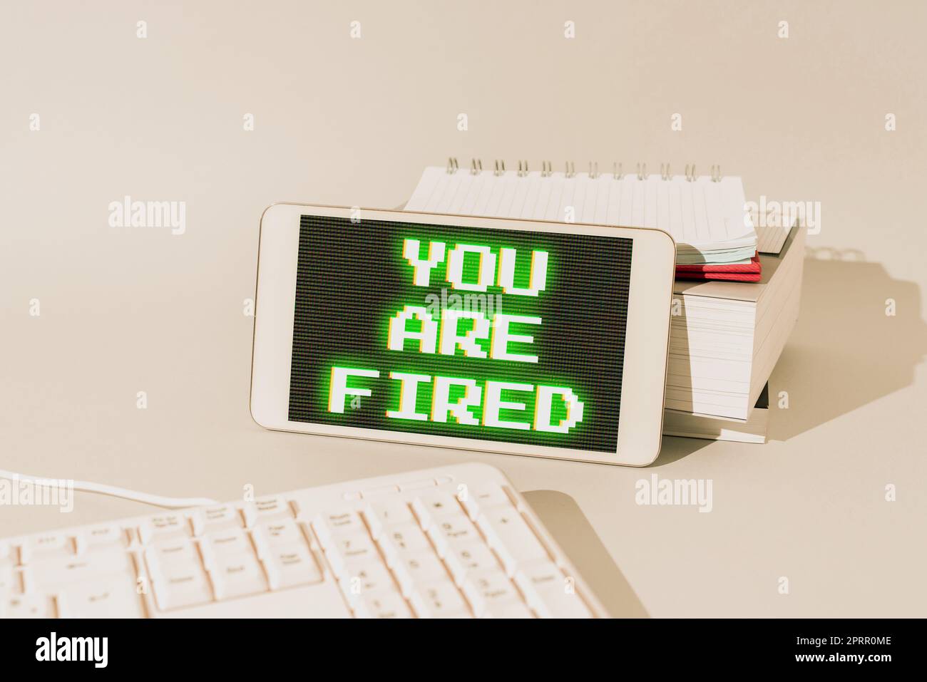 Konzeptuelle Bildunterschrift Sie werden entlassen, Wort geschrieben über Ausstieg aus dem Job