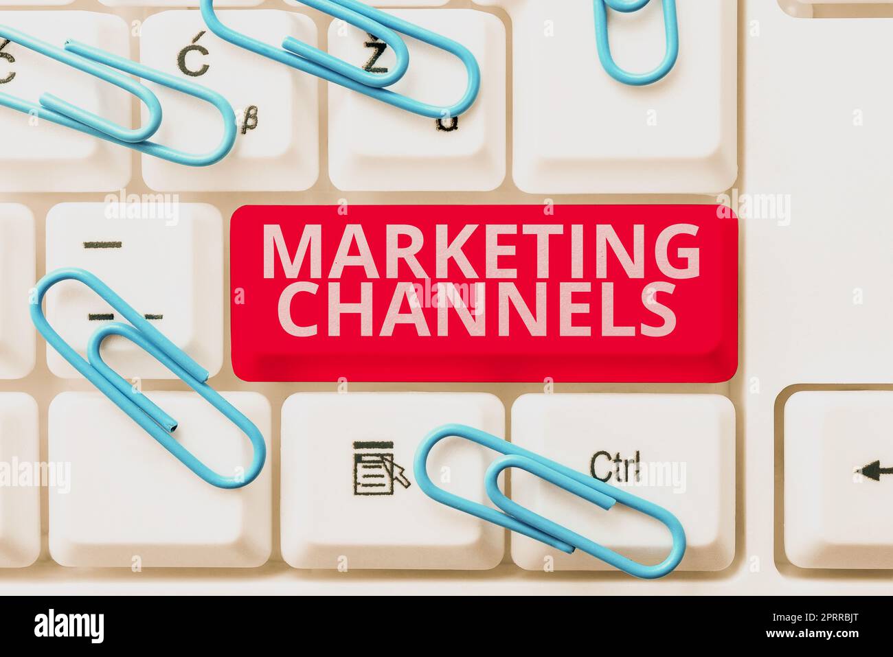 Textüberschrift zur Darstellung von Marketingkanälen, Geschäftskonzept, die für die Übertragung des Eigentums an Waren erforderlich ist Stockfoto
