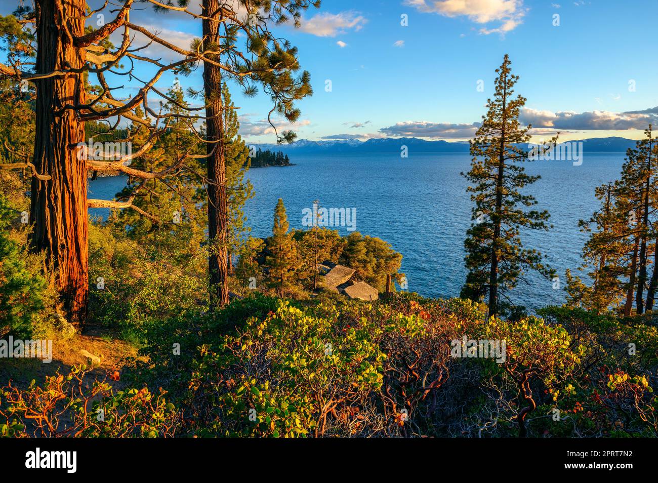 Sonnenuntergang über dem Lake Tahoe in Kalifornien Stockfoto