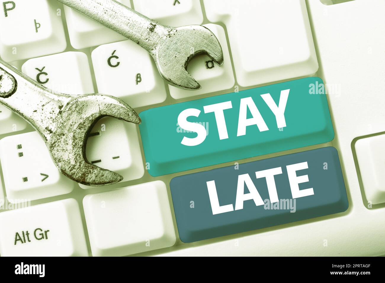 Konzeptionelle Bildunterschrift bleibt zu spät. Geschäftsidee Eine Routine, in der eine Person irgendwo außerhalb der Zeit geht Stockfoto