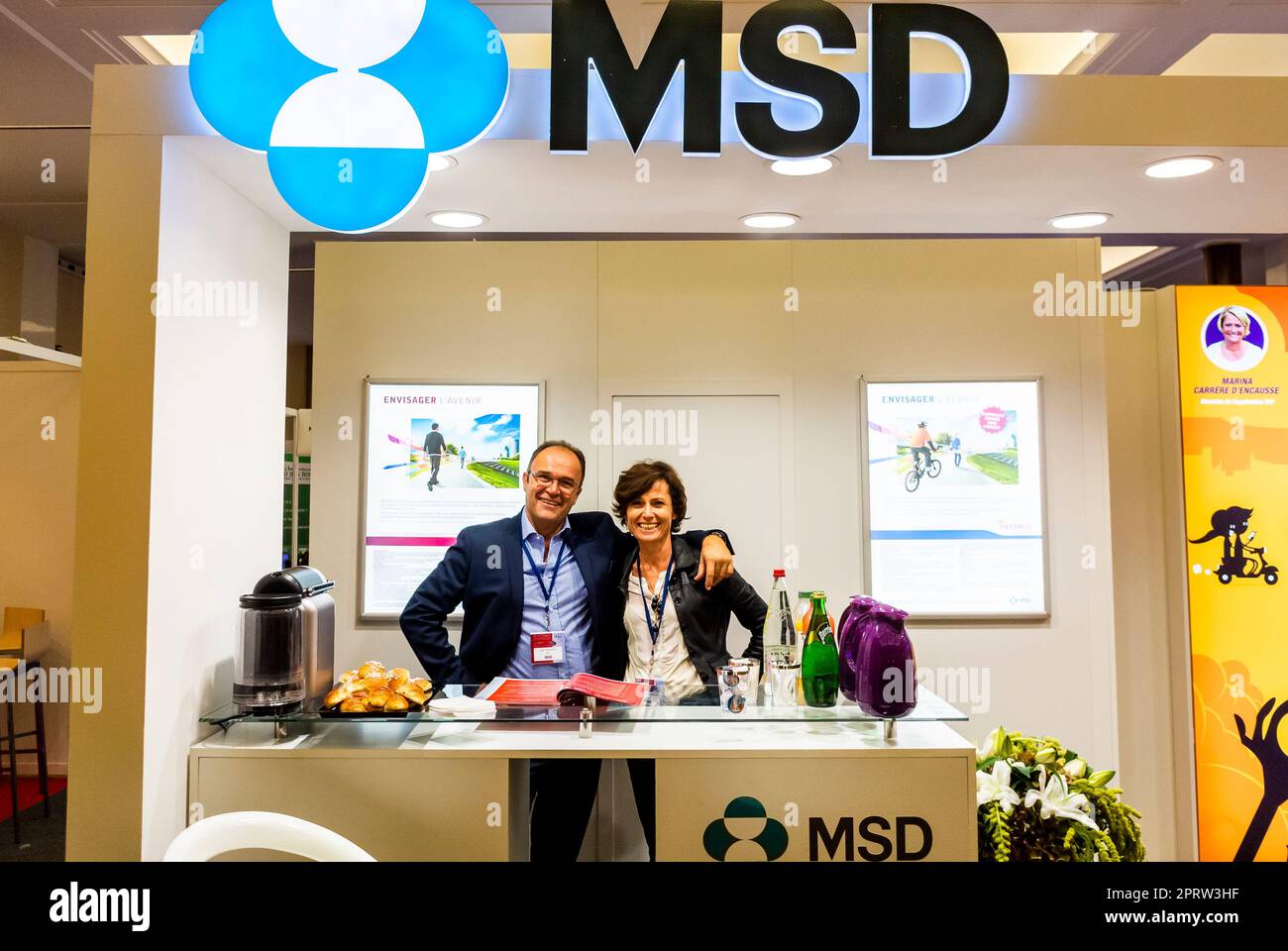 Paris, Frankreich, Teilnehmer, Business, French AIDS HIV Scientific Convention, SFLS, MSD Pharmaceutical Lab Stand, Big Pharma Stockfoto