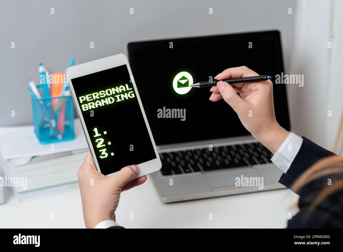 Handschriftentext Persönliches BrandingMarketing selbst und ihre Karriere als Marken. Geschäftskonzept Marketing selbst und ihre Karriere als Marken Stockfoto