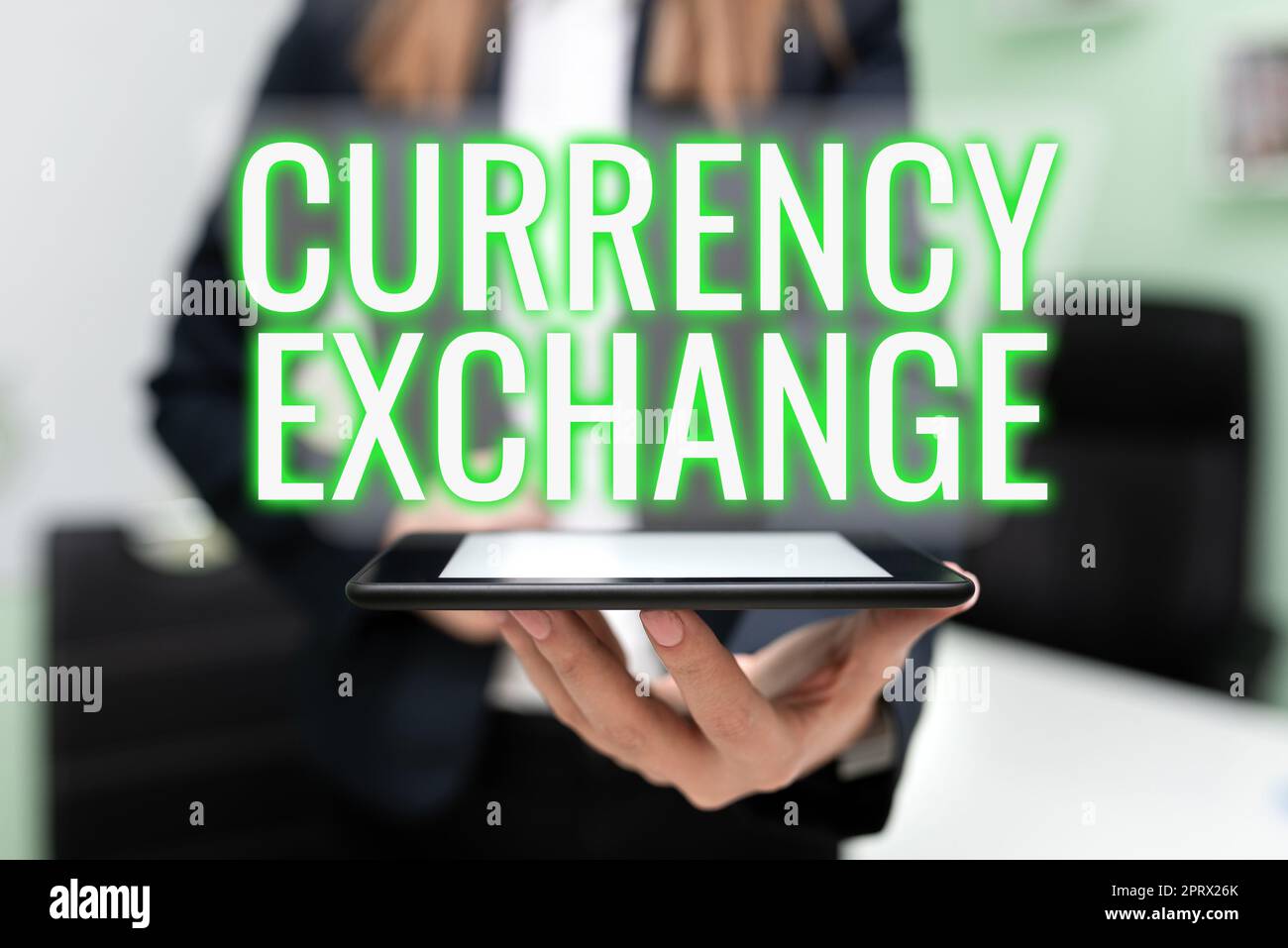Textüberschrift zur Darstellung des Währungsumtauschprozesses beim Wechseln einer Währung in einen anderen Devisen. Konzept bedeutet Prozess des Wechsels einer Währung in einen anderen Devisen Stockfoto