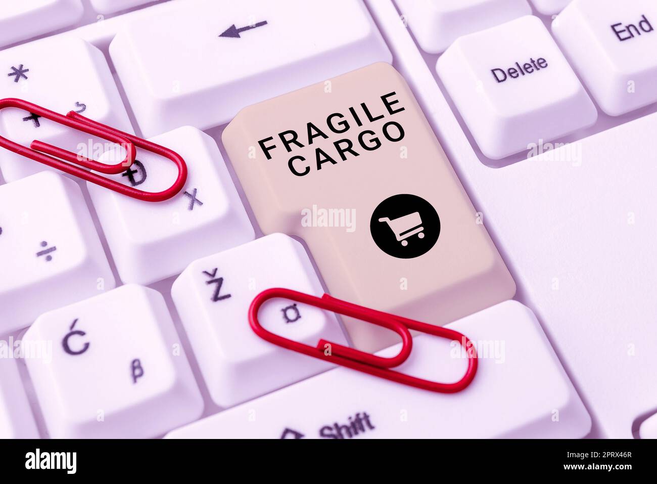 Handschrift Text Fragile Cargo. Wort geschrieben auf zerbrechlichen Griff mit Care Bubble Wrap Glas Gefahrgut Stockfoto