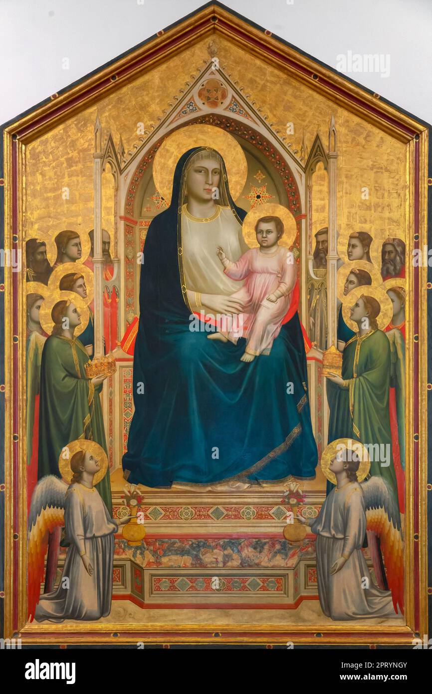 Ognissanti Madonna, Ognissanti Maesta thront, Madonna und Kind mit Engeln und Heiligen, Giotto di Bondone, ca. 1306-1310 Galleria degli Uffizi, U Stockfoto