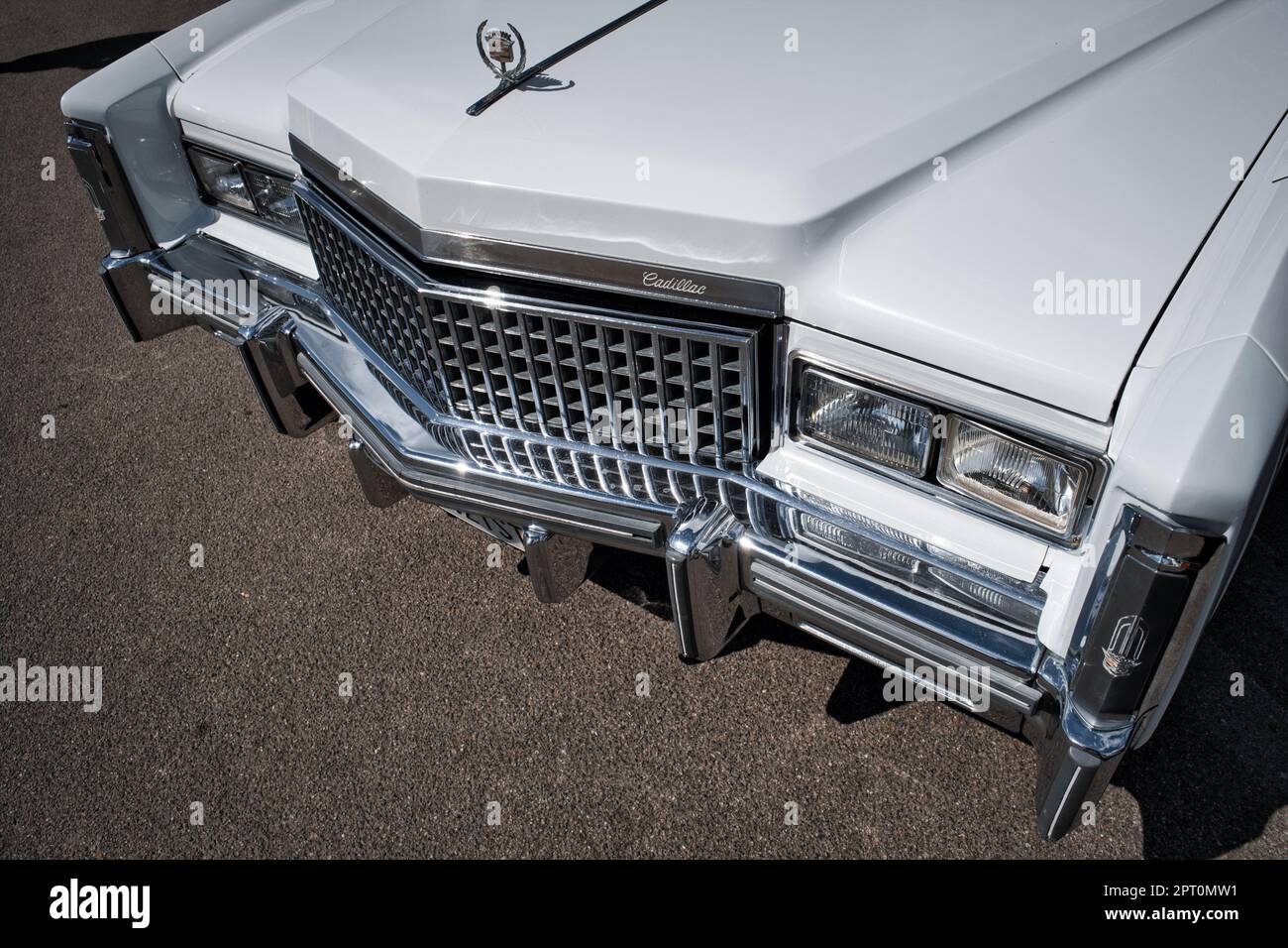 Nahaufnahme der Vorderseite eines klassischen Cadillac Stockfoto