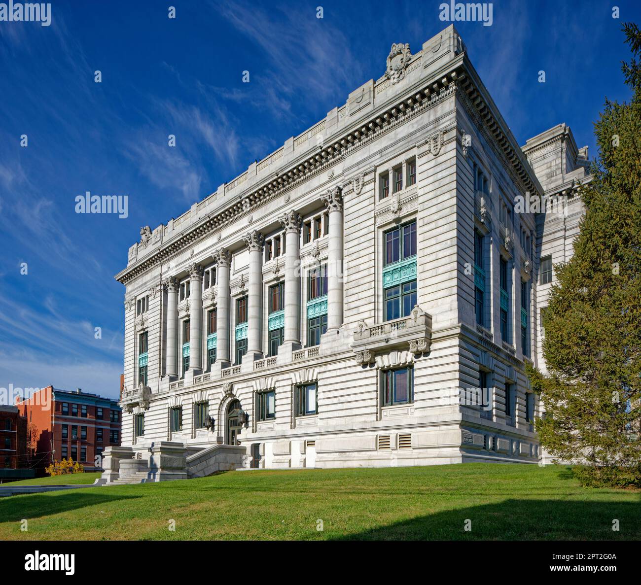 Das Hudson County Courthouse war ursprünglich für den Abriss geplant und wurde als Bezirkssitz der Regierung restauriert. Stockfoto