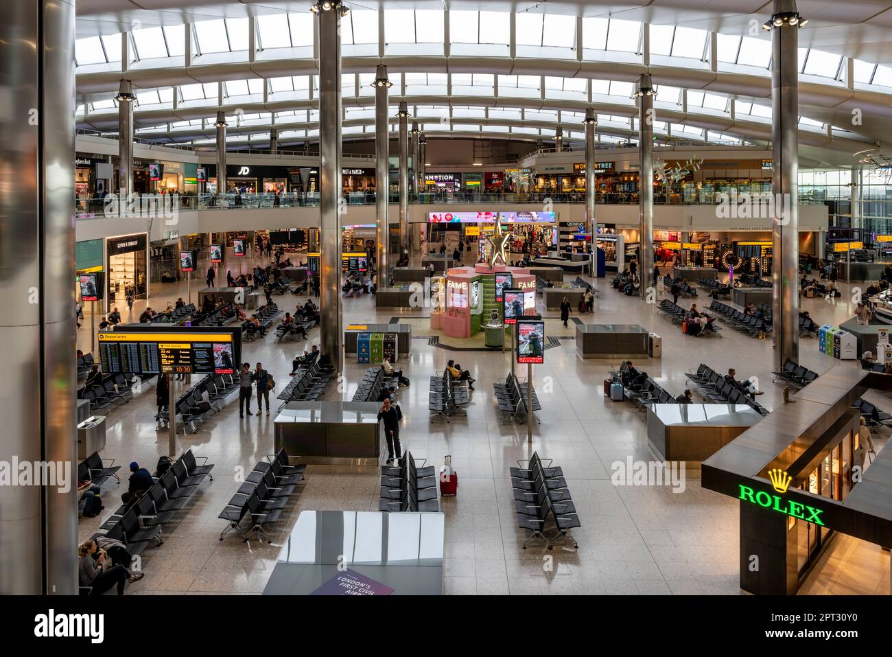 Terminal 2 (The Queen's Terminal) Flughafen Heathrow, London, Großbritannien. Stockfoto