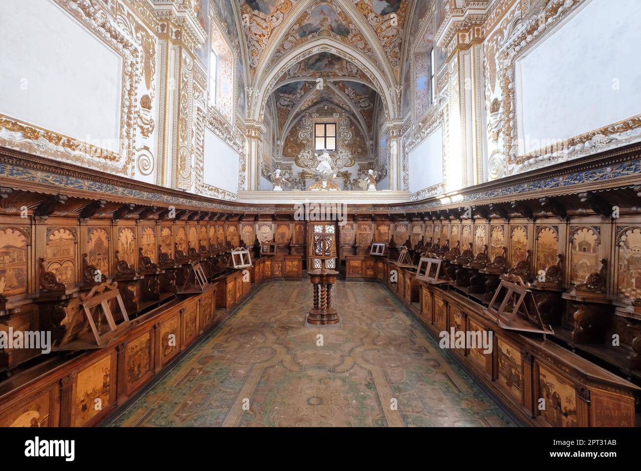 Das Innere von Certosa di Padula, bekannt als Padula Charterhouse, ist ein Kloster in der Provinz Salerno in Kampanien, Italien. Stockfoto