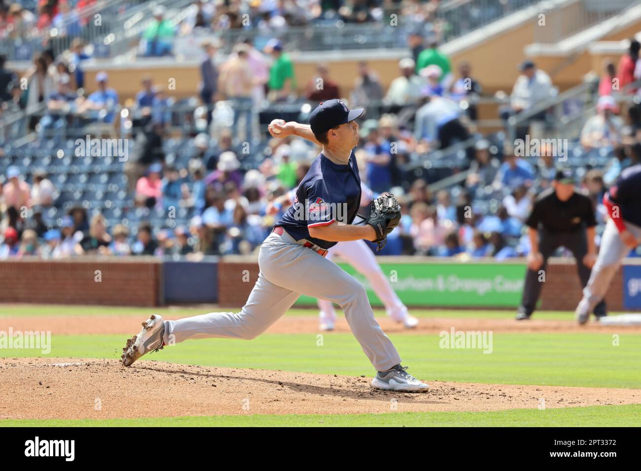 Durham, NC: Memphis Redbirds Pitcher Connor Thomas (56) präsentiert während eines Baseballspiels der MiLB gegen die Durham Bulls am Dienstag, den 25. April 2023 Stockfoto