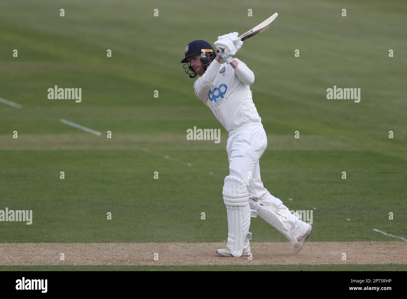 Durham's Graham Clark beim LV= County Championship Match zwischen Durham und Derbyshire im Seat Unique Riverside, Chester le Street am Donnerstag, den 27. April 2023. (Foto: Mark Fletcher | MI News) Guthaben: MI News & Sport /Alamy Live News Stockfoto