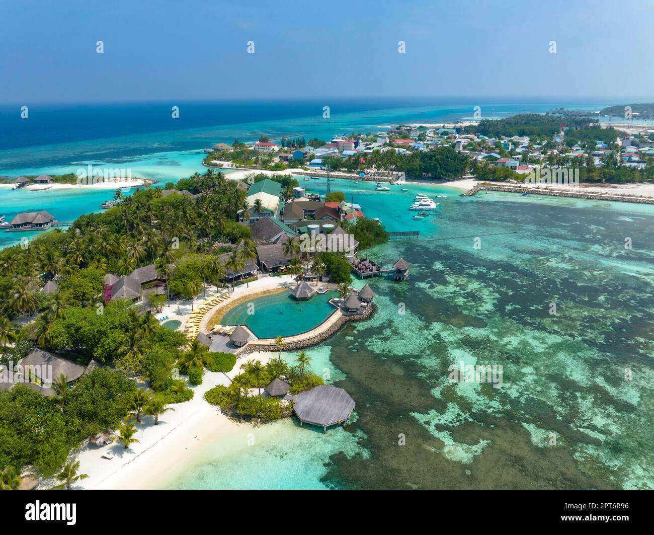 Luftaufnahme, Asien, Malediven, Nordmännliches Atoll, Kuda Huraa, Zu jeder Jahreszeit Malediven mit Stränden und Wasserbungalows Stockfoto