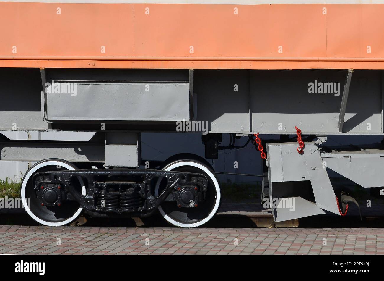 Foto der Räder der russischen Eisenbahn technische Unterstützung Zug Stockfoto